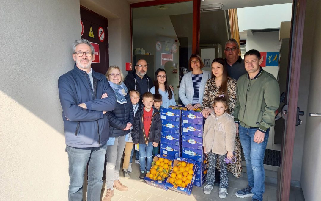 Le comité de jumelage et les oranges