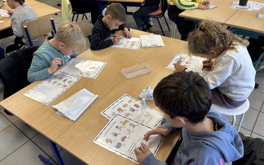Des ateliers de lecture en P2